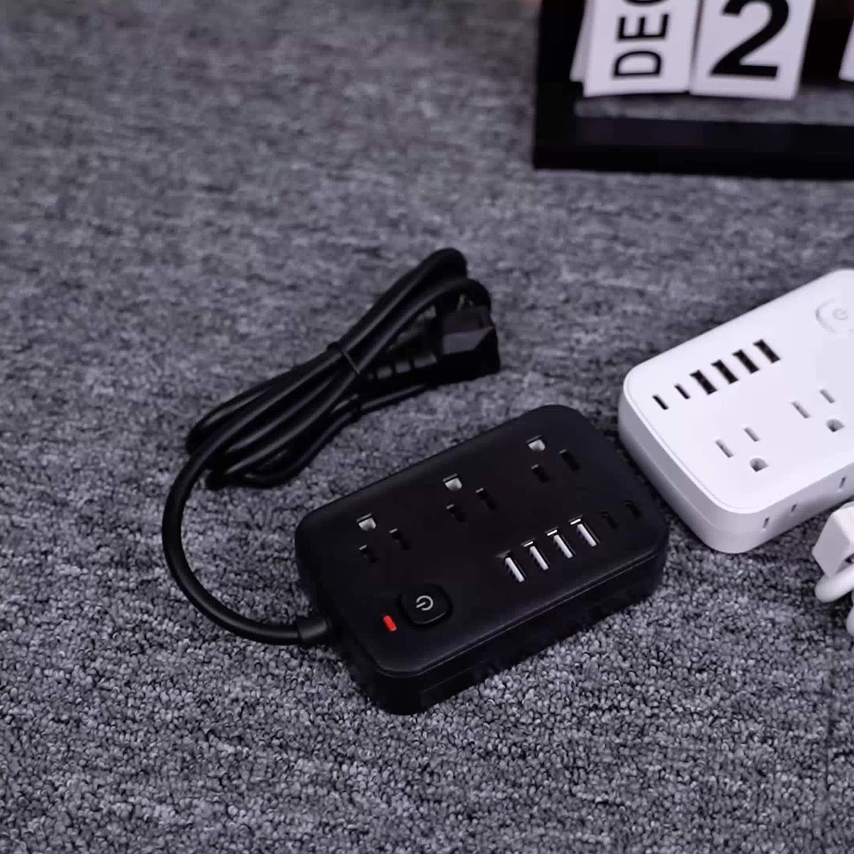 Travel Power Strip Featuring 12 Functions, Equipped with a 5FT/10FT Cord, 6 AC Outlets, 4 USB-A Ports, And 2 USB-C Ports, Includes Overload Protection And Can Be Mounted on a Wall for Desk Charging