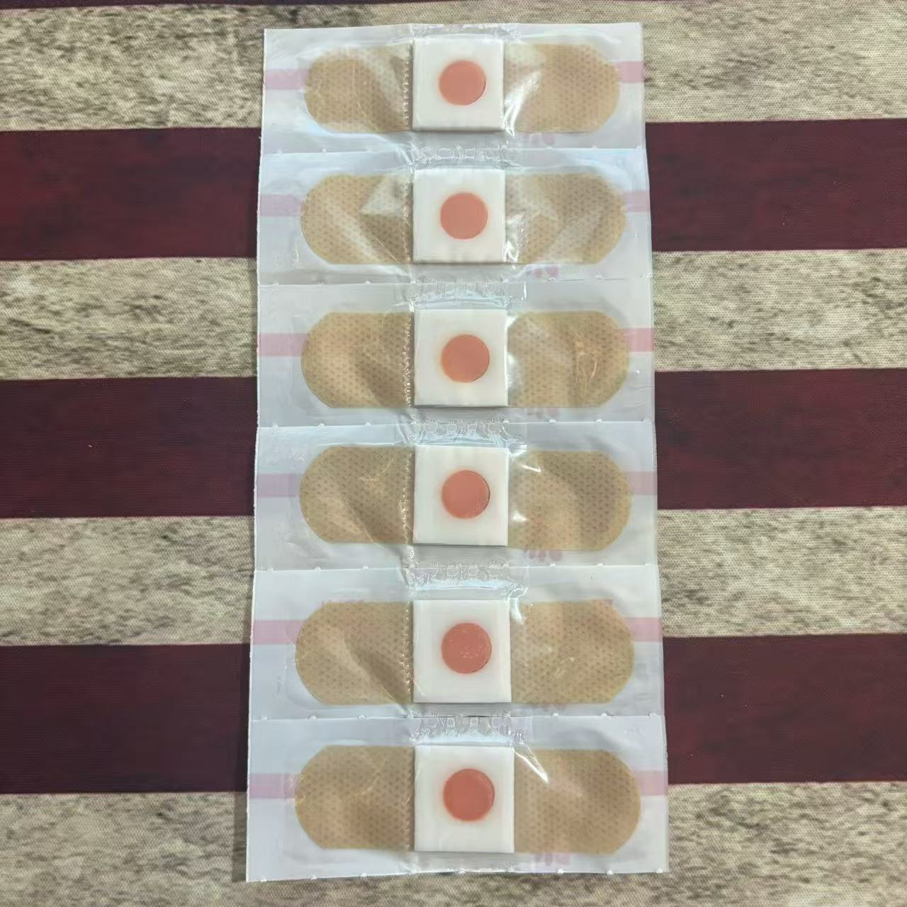 高级透气足部护理垫，用于去除红色脚趾甲，配有弹性绑带，无需电源，帮助预防老茧和水泡，专为步行和站立时提供舒适感