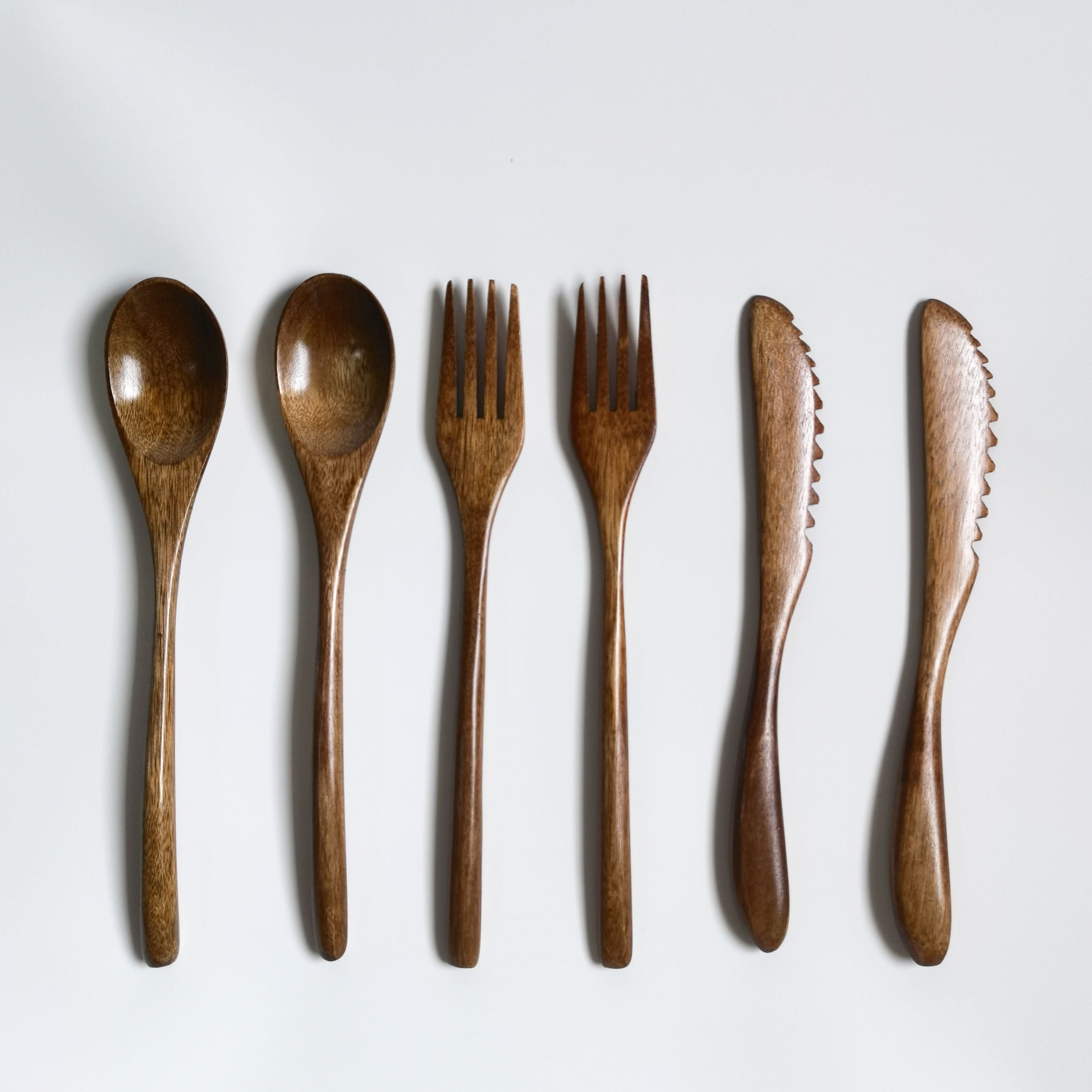Handcrafted Nanmu Wood Cutlery Set – Solid Wood 22.5cm Knife, Fork & Spoon – Natural Wood Texture, Vintage Design, Simple Rustic Style Cutlery Set