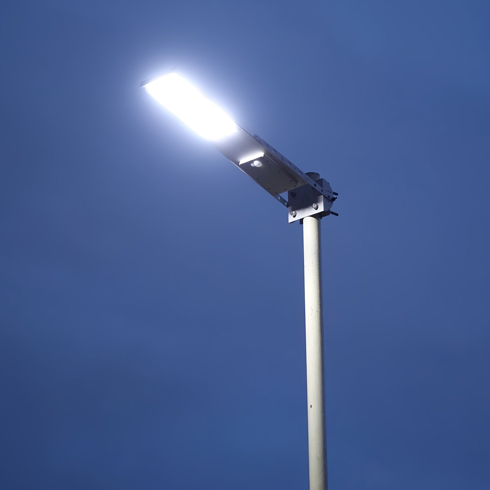 1 Solar Street Light IP65 Waterproof 60LED Metal Sensor Wall-Mounted Outdoor Light with 3 Lighting Modes, Automatic Dusk to Dawn, Perfect for Garden, Street, Deck, Patio, Pathway, Garage, Parking Lot