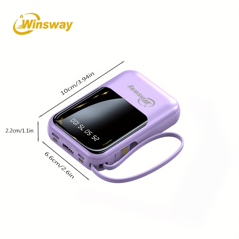 Winsway 10000mAh 可攜式掛繩行動電源，具備大容量和快速充電功能。內建 4 條充電線，可同時為 4 個行動裝置充電。LED 顯示螢幕清晰方便。旅行聖誕禮物的必備單品