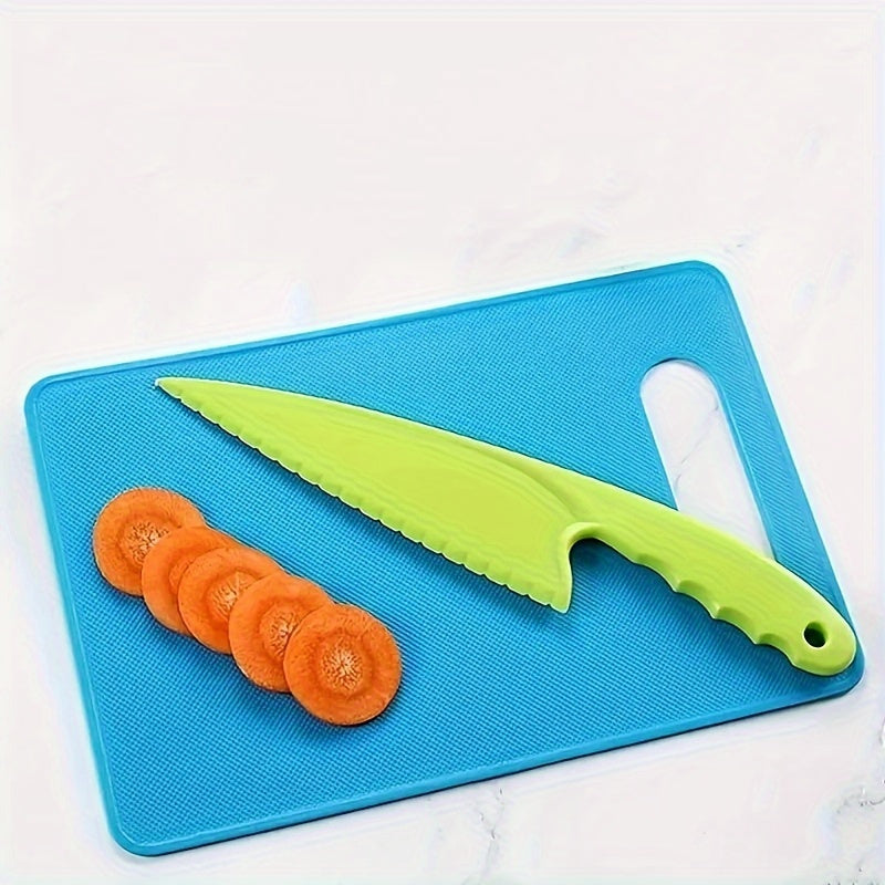Plastic Fruit Knife with Serrated Edge, Ideal for Cutting Fruits, Vegetables, Bread and Salad
