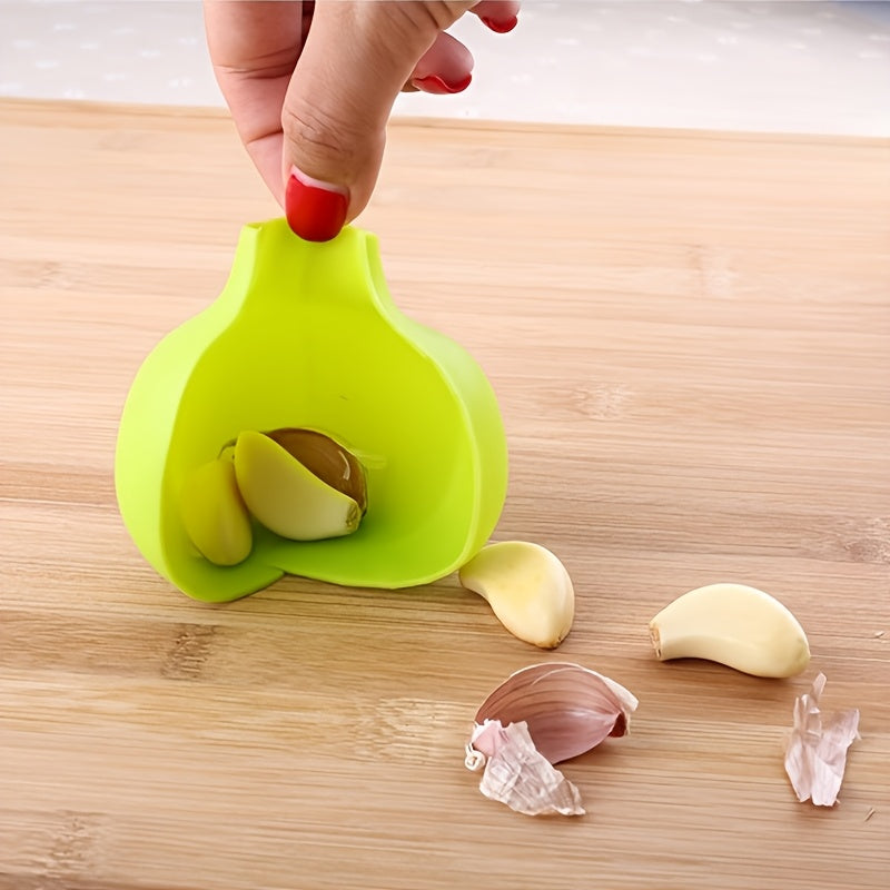 A Silicone Garlic Peeler – Handy Kitchen Gadget for Removing Garlic Skin, Designed for Fast & Easy Peeling, Easy to Clean