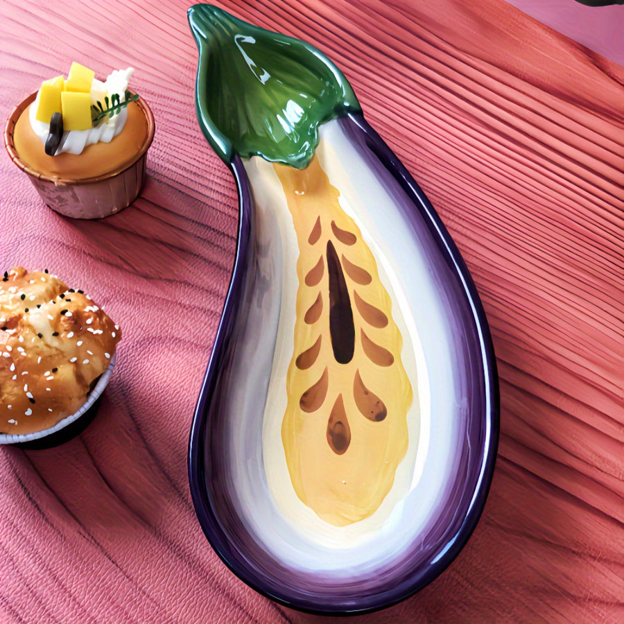 1 Piece Frank Exhibition Inspired Ceramic Eggplant Plate – Creative Purple & Green Vegetable-Shaped Tray, Perfect for Fruit, Snacks & More – Glossy Finish, Ideal for Home Use & All Seasons