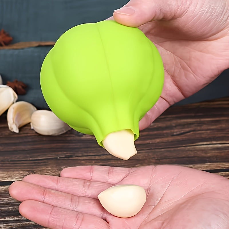 A Silicone Garlic Peeler – Handy Kitchen Gadget for Removing Garlic Skin, Designed for Fast & Easy Peeling, Easy to Clean