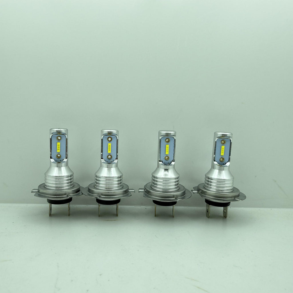 一套4个H7 LED大灯灯泡，配备6000K远光灯套件，提供超亮白光，无需电池