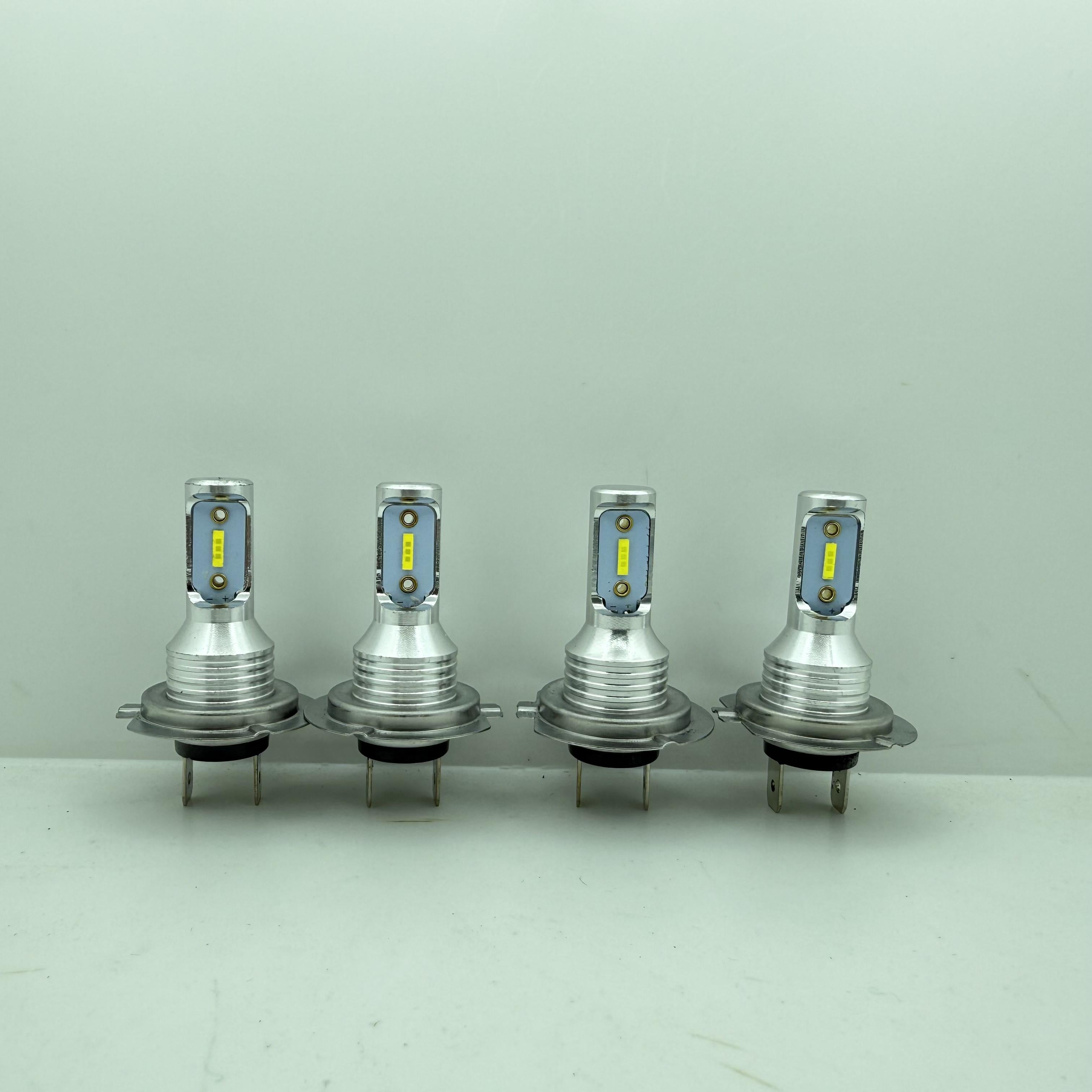 一套4个H7 LED大灯灯泡，配备6000K远光灯套件，提供超亮白光，无需电池