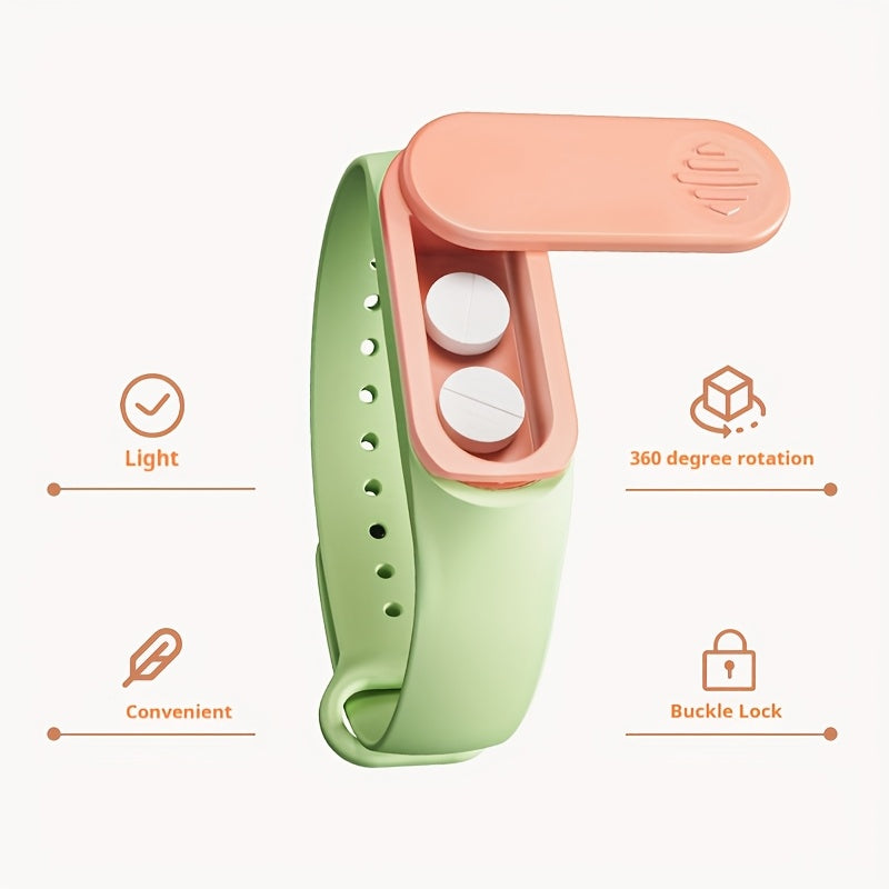 The new wristband-style portable first aid box can rotate 360 degrees, is lightweight, mini and portable, and is moisture-proof and sealed. It is used for carrying medicines on hand and is very suitable for the elderly and forgetful people, Onthego 药物,腕带设