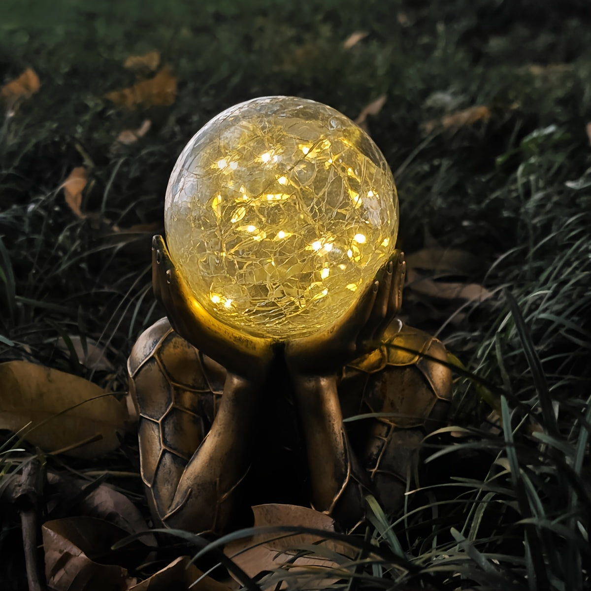 One-Piece Exquisite Hand-Holding Ball Statue, Solar Outdoor Statue Light, Garden Courtyard Lawn Ornament, Solar Light Sensing, Weather-Resistant Decoration, Illuminates Your Night Space, Holiday Decoration, Perfect Housewarming Gift.