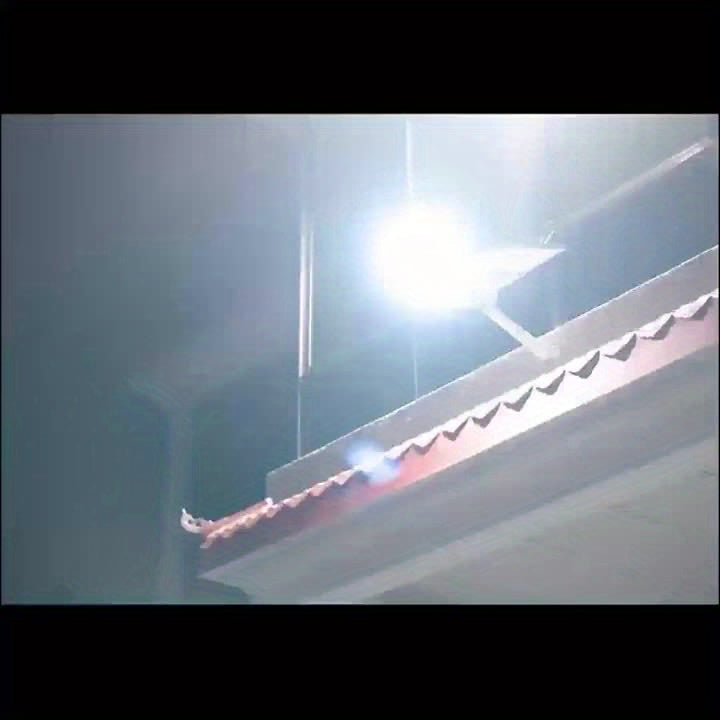 18000mAh High Power Solar Street Light, Long Battery Life, with Remote Control, IP65 Outdoor Solar Light, LED Three-Side Lighting Solar Light, Perfect for Streets, Courtyards, Gardens, Parking Lots Solar Light