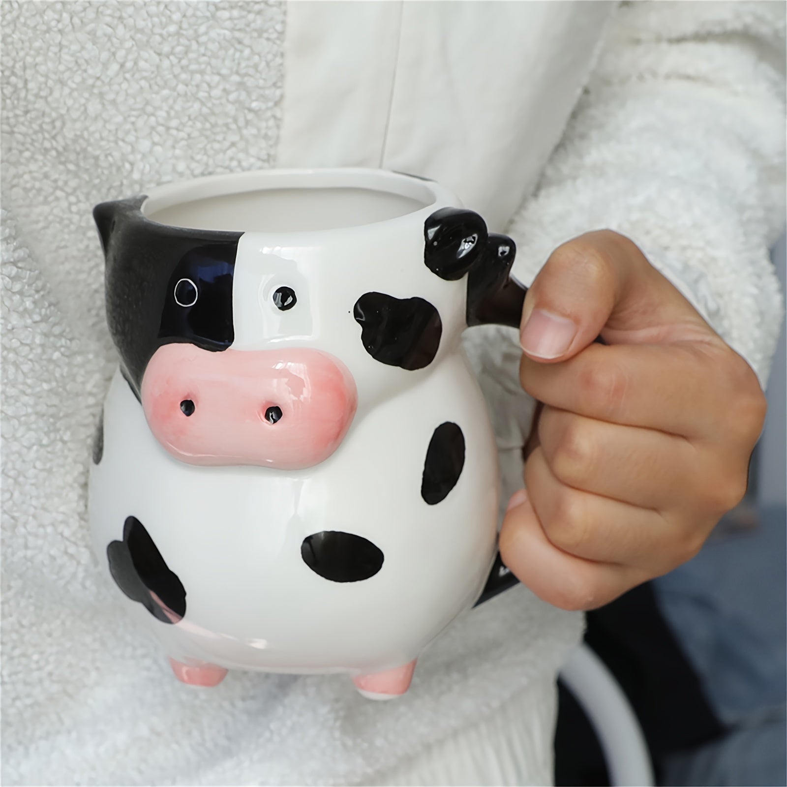 1pc, Handmade Cute Cow Water Mug, Classic Cow Pattern Ceramic Mug with Handle, Perfect for Coffee, Milk, Juice, Cocoa, Exquisite Birthday & Christmas Gift, 585ml / 20oz/