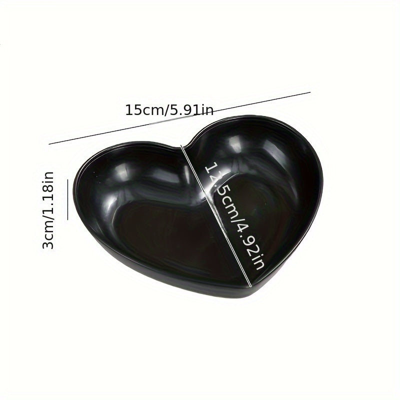 2/4/8 Pack Black Heart-Shaped Plastic Plates, Snack & Dessert Tray – Perfect for Living Room or Dining Table, Ideal for Candy, Nuts, Cake, Fruit & More – Great Choice for Birthday Parties, Christmas, Halloween