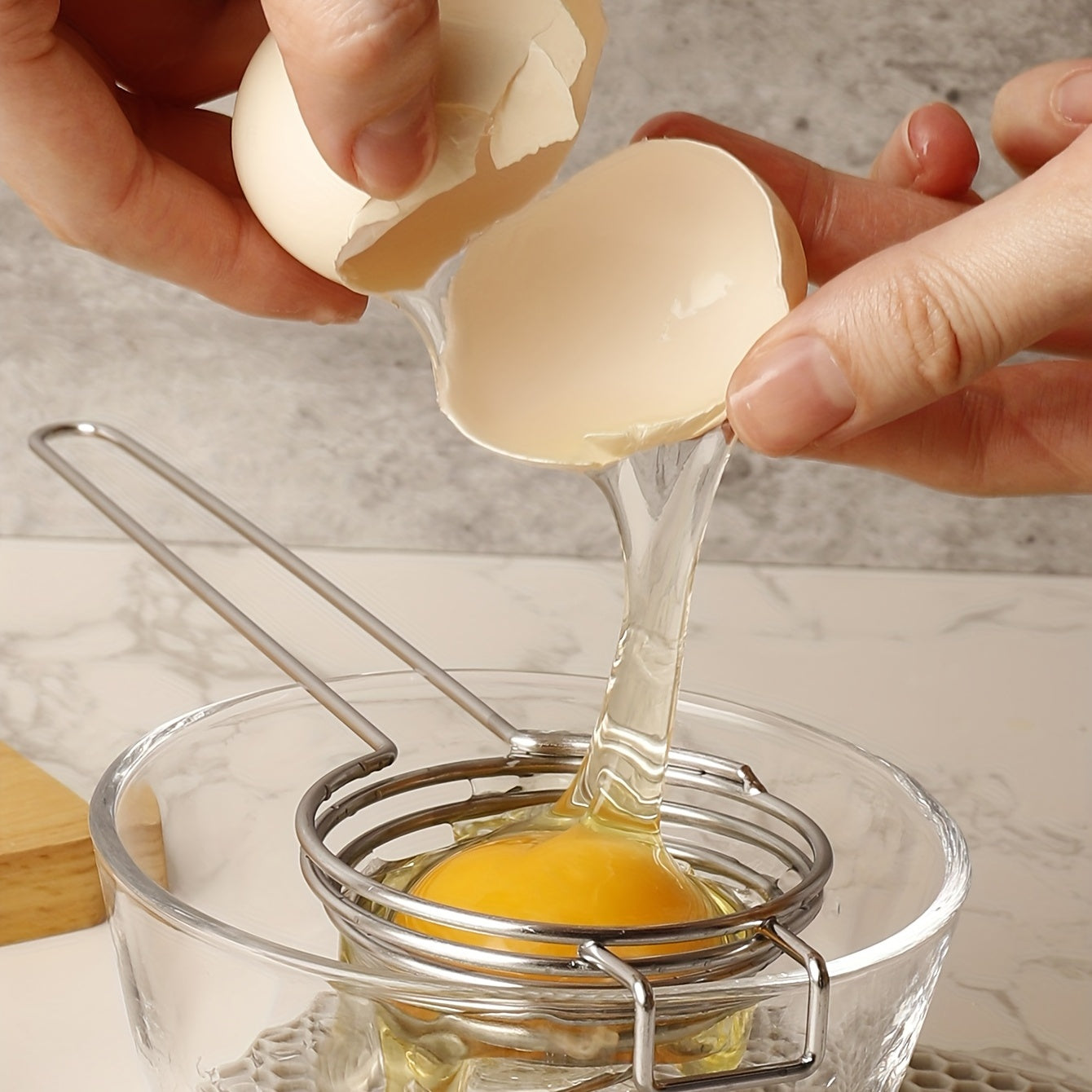 Egg Leaker / Egg Separator with Leak Function