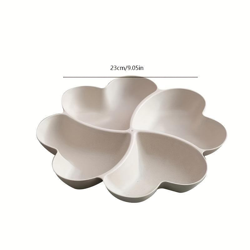 Heart-Shaped Divided Fruit Bowl, Reusable Tray for Nuts, Candy, Snacks & Desserts, 4 Compartments, Made of Durable Food-Safe Plastic, Elegant Serving Plate for Home, Parties, Weddings & Cafés