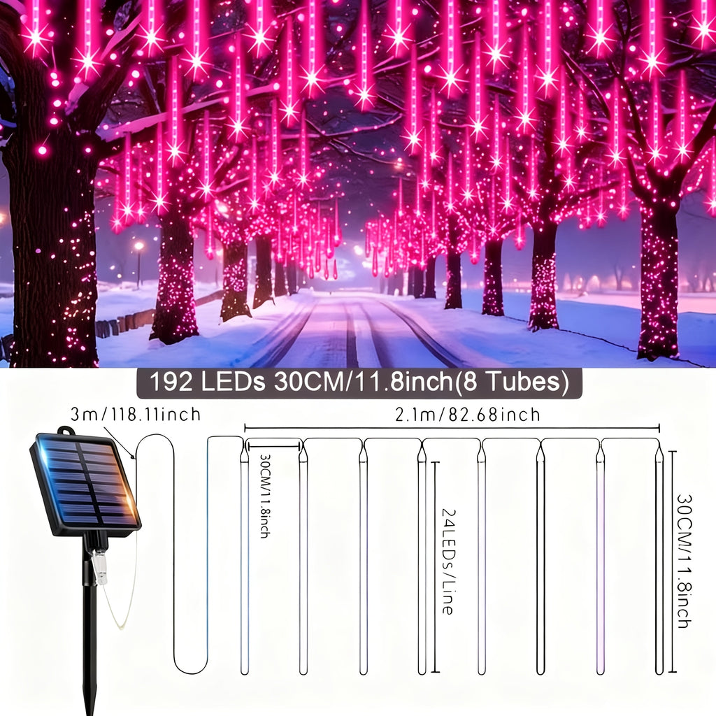 一串192个LED雪花雨滴冰晶灯，非常适合户外情人节庆祝活动，采用太阳能供电的流星雨效果，具有8种不同的模式和8根灯管，是装饰圣诞树和派对的理想选择