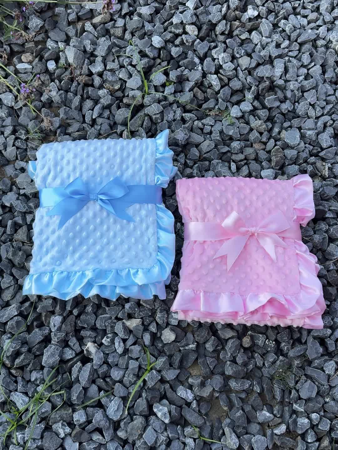 1.97英寸荷叶边柔软婴儿毯，双面毛绒米妮点 & 极地绒毯，极致保暖，尺寸33.46X39.37英寸，婴儿车毯，新生儿礼物，圣诞新毯