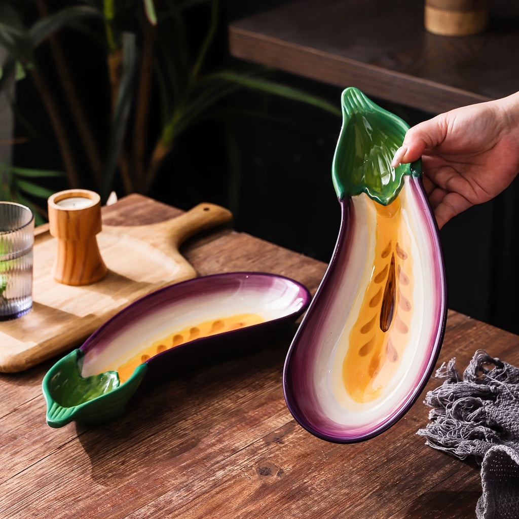 1 Piece Frank Exhibition Inspired Ceramic Eggplant Plate – Creative Purple & Green Vegetable-Shaped Tray, Perfect for Fruit, Snacks & More – Glossy Finish, Ideal for Home Use & All Seasons