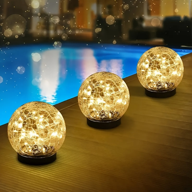 Garden Solar Light, Cracked Glass Globe LED Outdoor Decorative Light, IP44 Waterproof, Perfect for Patio, Lawn and Courtyard, Smart Light Sensor