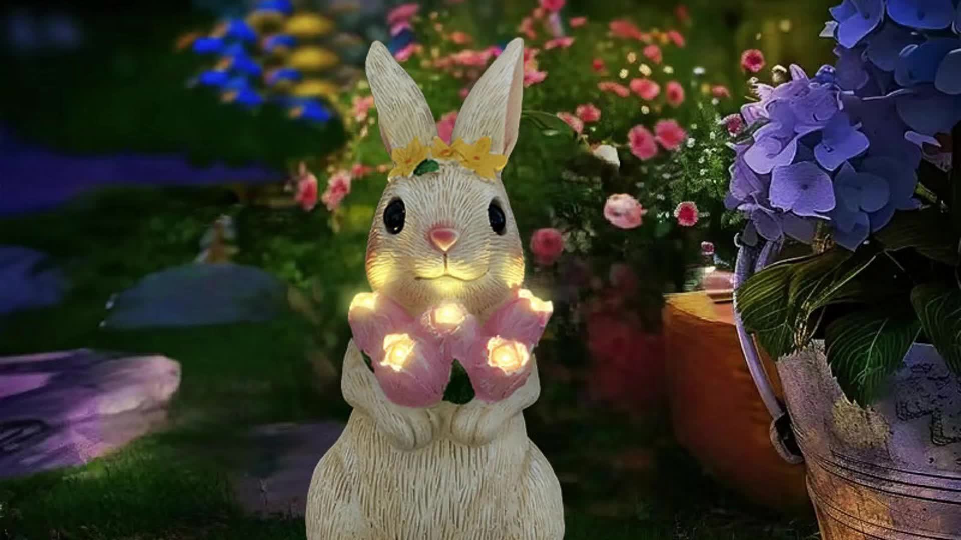 IP65 Outdoor Solar Statue Light Resin Rabbit Holding Tulip Flower Light with LED Ambient Light Courtyard Home Decoration Lawn Steps Patio Path Decoration Valentine's Day Thanksgiving Easter Halloween Christmas Holiday Gift