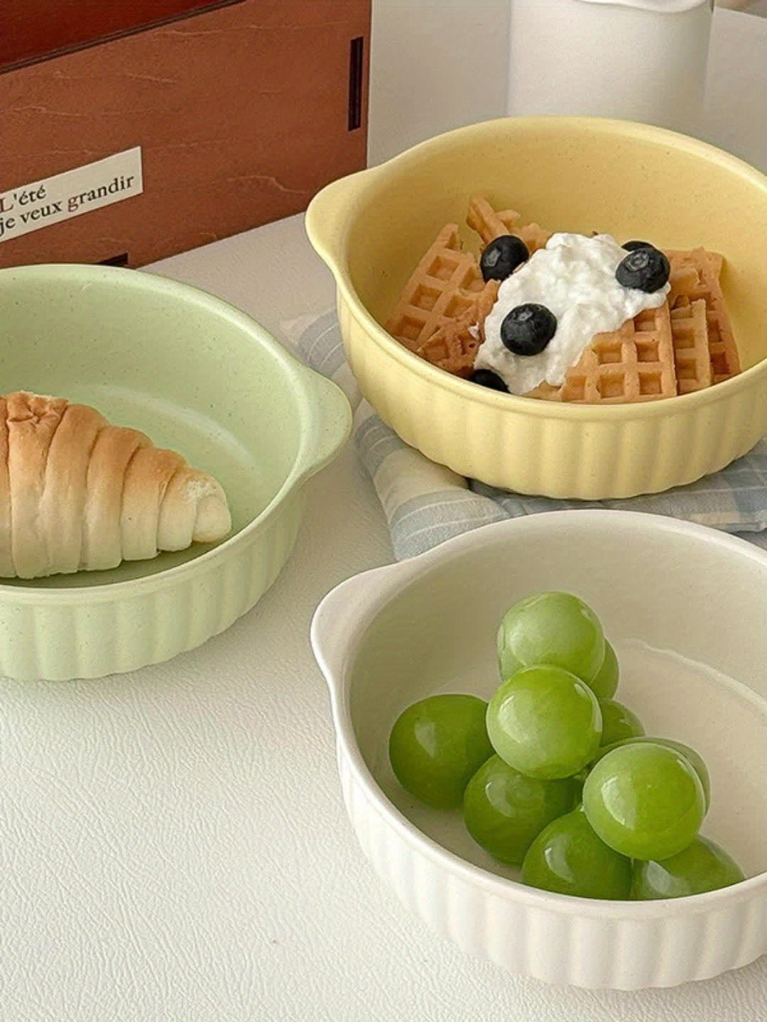 1 Ceramic Bowl with Ear Handles, Large Capacity Ceramic Plate, Soup Bowl, Salad Bowl, Noodle Bowl, Oven & Microwave Safe, Dinnerware, Kitchen Supplies for Salad, Fruit, Pasta, Kitchenware, Tableware Accessories