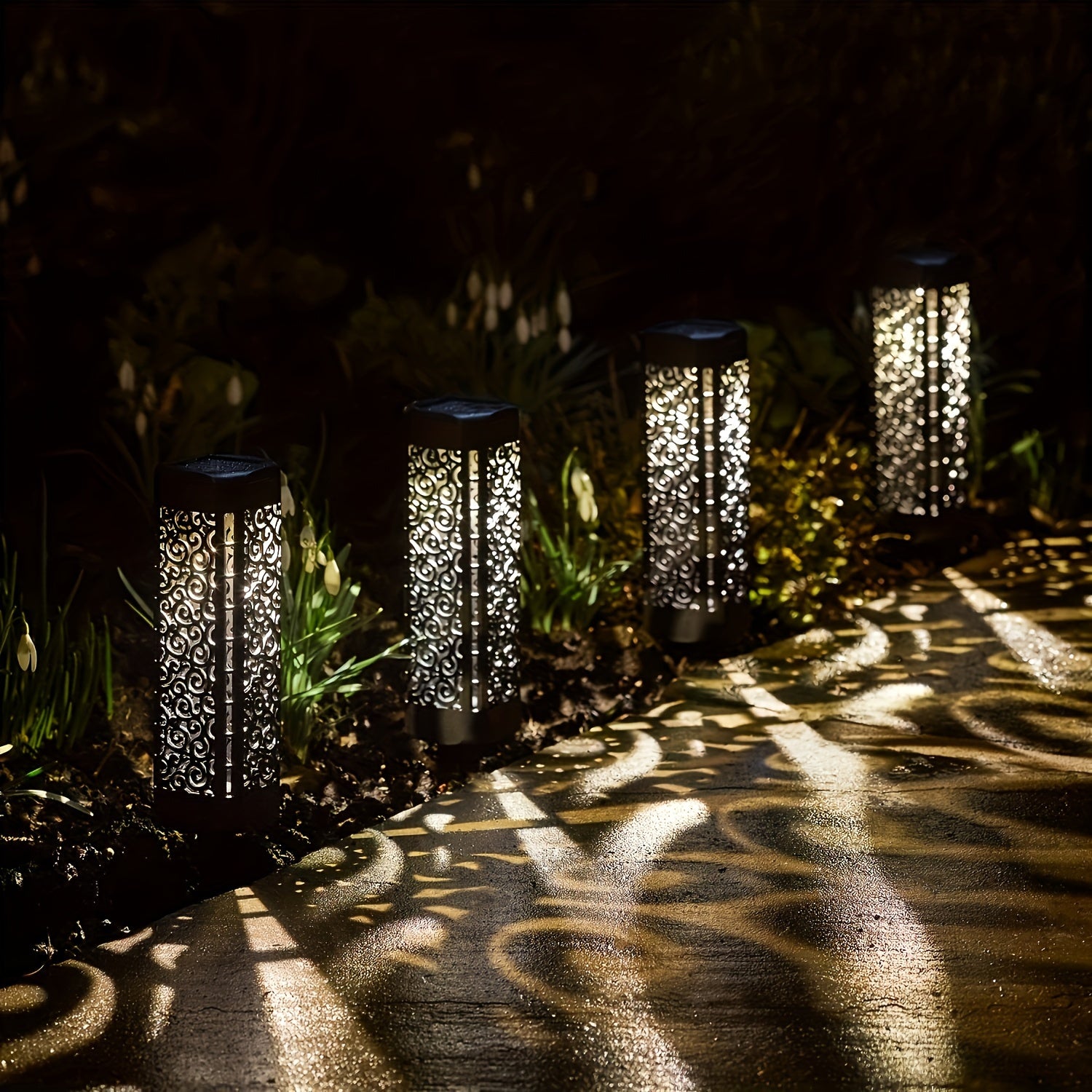 4pcs Solar Garden Vintage Hollow Out Floor Light, Outdoor Path Light, LED Halloween Christmas Decorative Landscape Light, Perfect for Courtyard, Garden, Pathway, Lawn, Street, Party Holiday Decoration