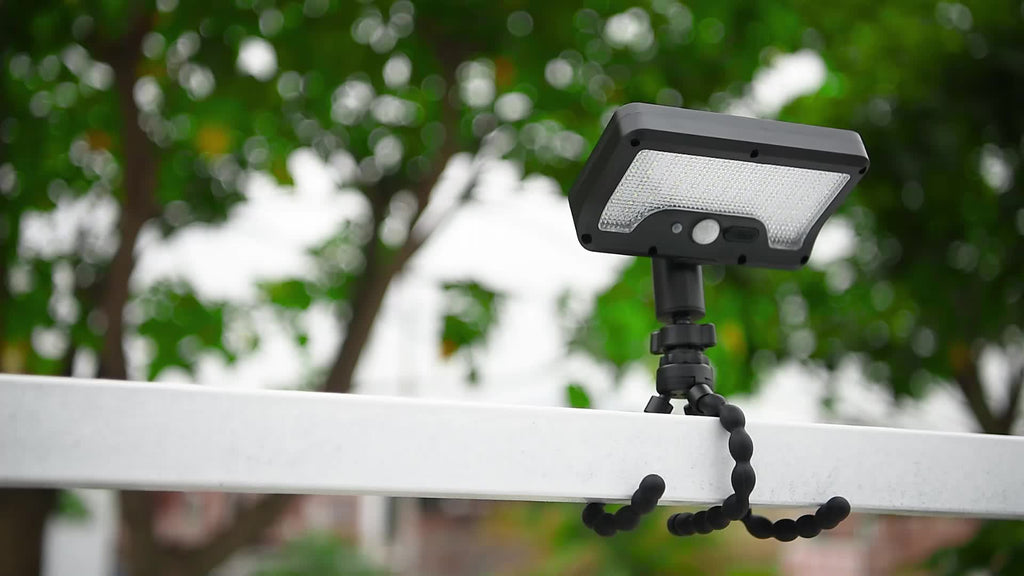 One Solar Motion Sensor Light, Solar Wall Light with Foldable Flexible Bracket, 92LED Street Light, 3 Modes Auto On/Off, Perfect for Outdoor Tree Branches, Tents, Camping, Tabletops, Walls, Streets, Garden Security Lighting, Garden Decoration