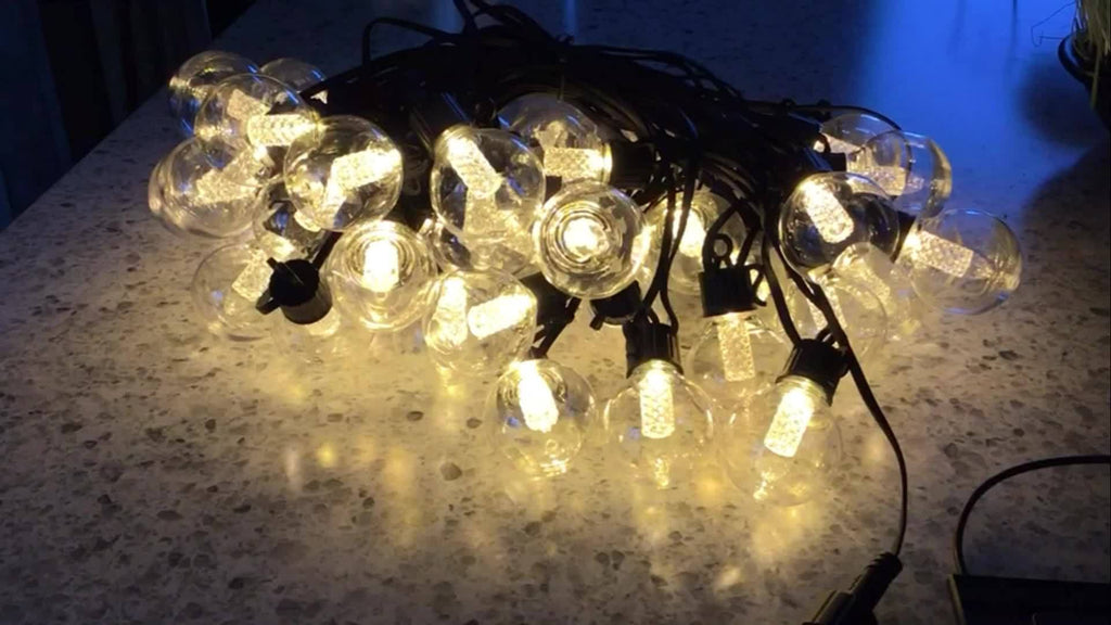户外太阳能花灯，13.6 m/44.6 英尺 27 个 LED 防碎 G40 灯泡太阳能庭院串灯带 8 种模式防水露台吊灯适用于花园、派对、凉棚、庭院、凉亭（暖白色）