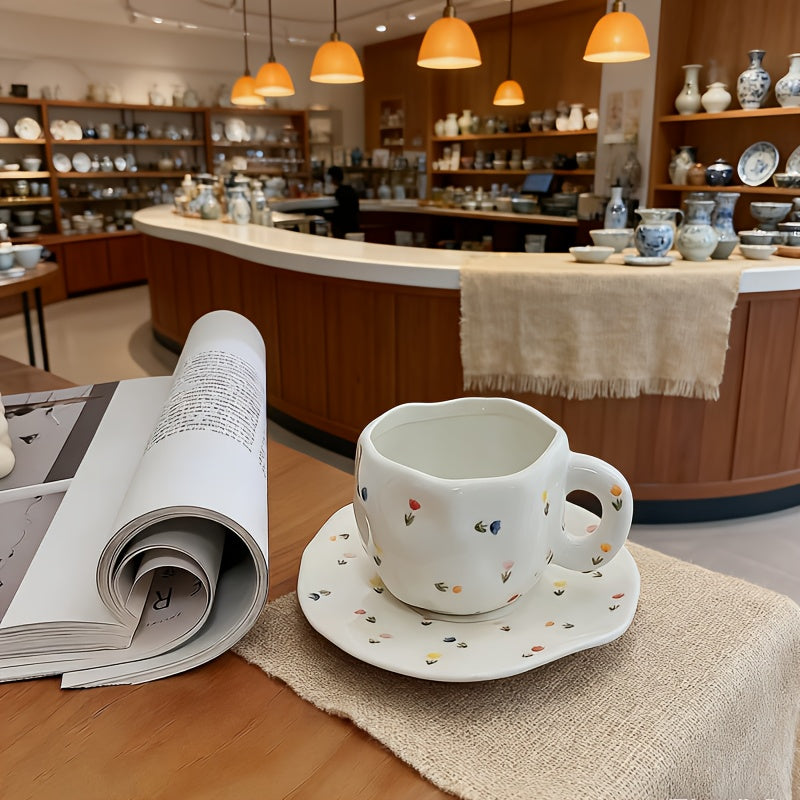 High-Quality Ins Style Youthful Feel Cup Holder, Ceramic Coffee Cup, High-Appeal Afternoon Tea Cup Set with Saucer, Capacity 8.45oz, Comfortable Grip, Perfect for Holiday Gifts