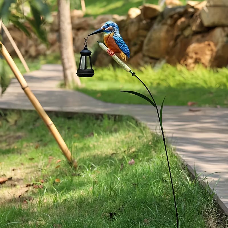 New Outdoor Solar Kingfisher Hanging Lantern Courtyard Lawn Light, Swaying Reed Design Natural and Vivid, Suitable for Garden Lawn Farm Path Courtyard Decoration, Warm White or Colorful Light, Best Holiday Gift for Family and Friends