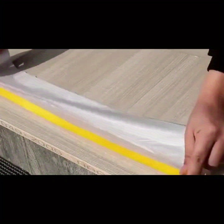 一卷预粘遮蔽膜，用于涂漆滴落的粘性塑料，以及用于家具和墙壁的多功能遮蔽纸