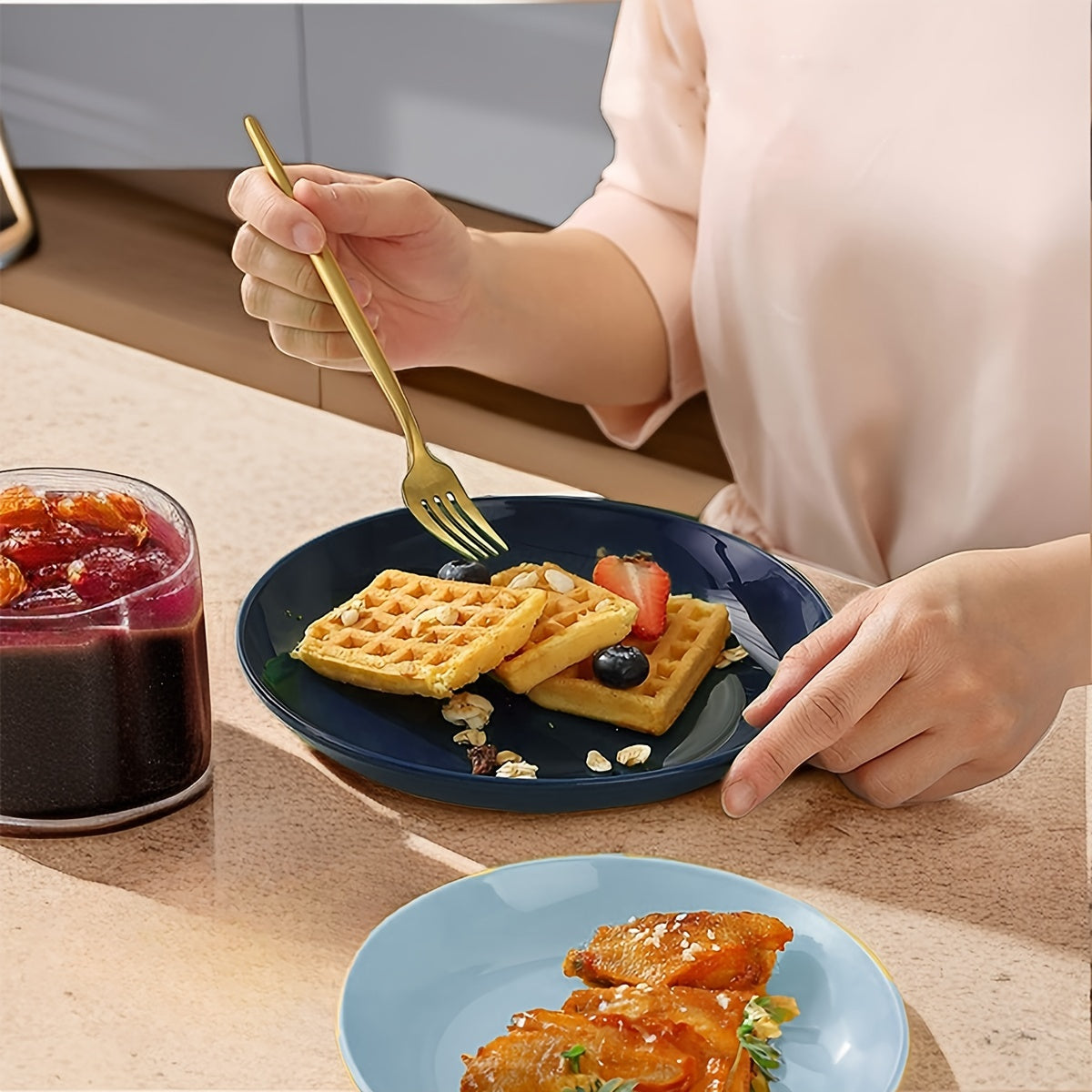 1 Pack of 4-Piece Unbreakable 9-Inch Plastic Plates, Microwave & Dishwasher Safe, Dinner Plate Set for Home, RV, Parties (Blue Series)