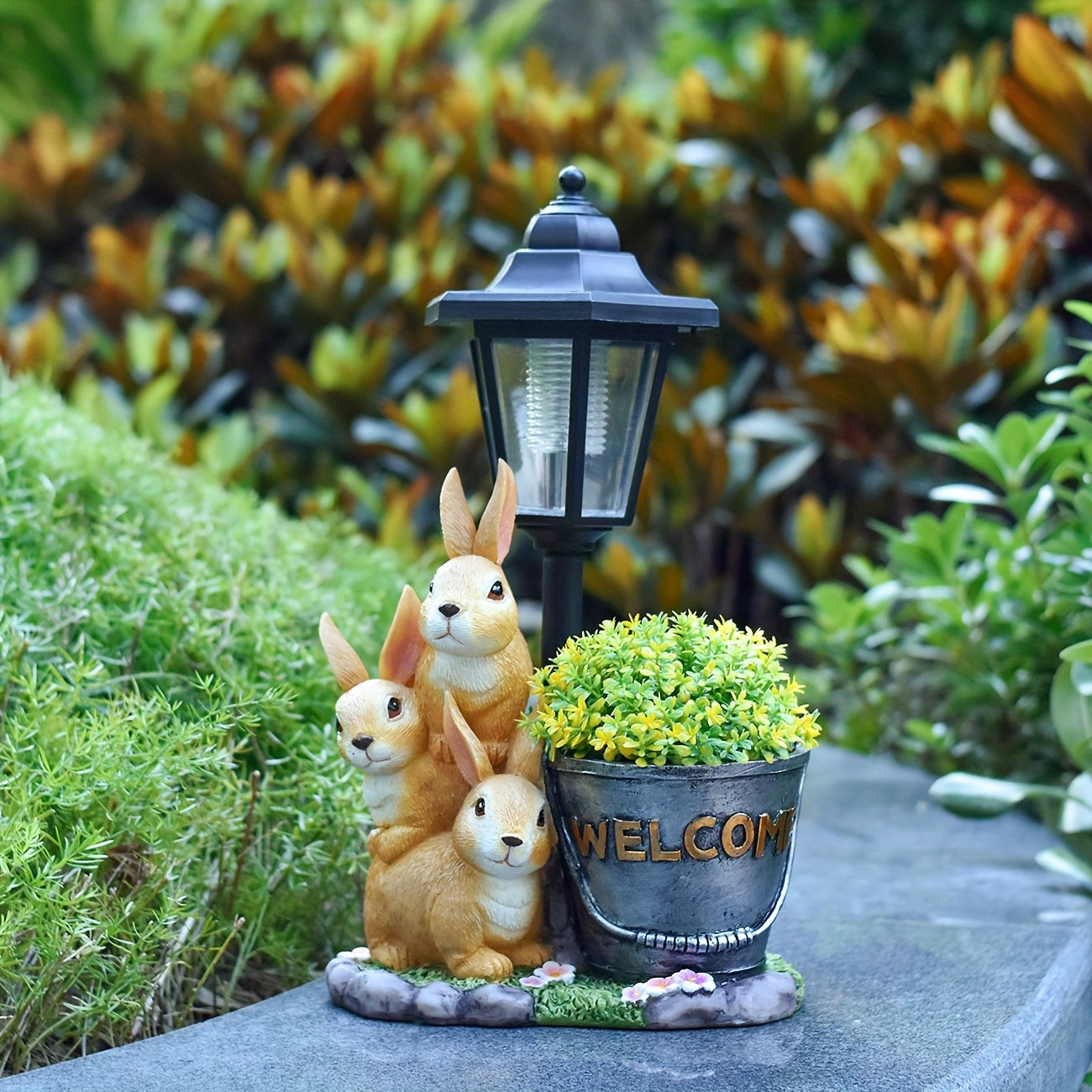 Easter Resin Rabbit Outdoor Statue Light, Creative Outdoor Solar Sculpture Light for Courtyard, Corridor Balcony Pathway Light, Indoor & Outdoor Home Decorative Ambient Night Light, Perfect Christmas or Thanksgiving Gift for Friends