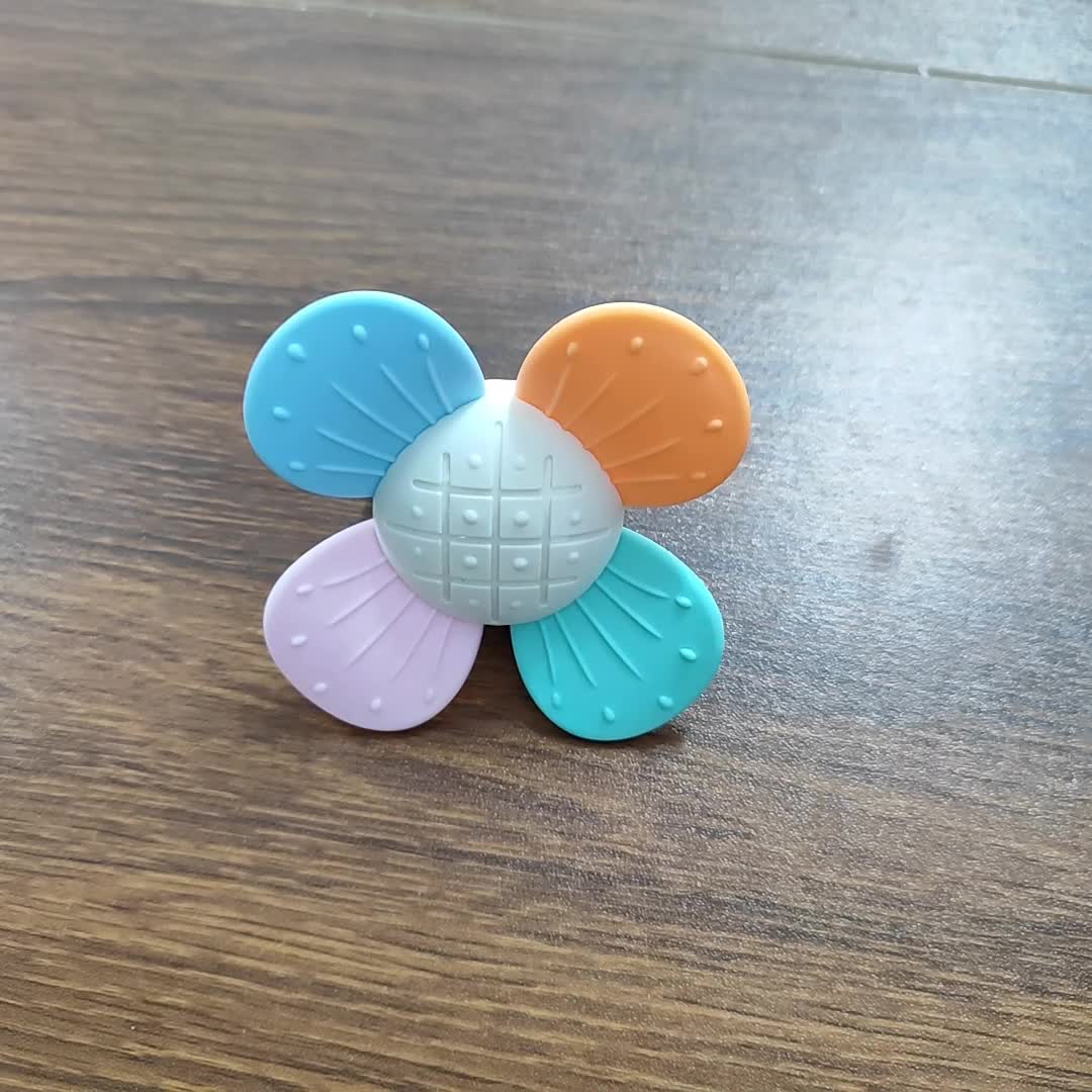 适用于婴儿和幼儿磨牙的花朵形状的玩具，咬咬乐玩具，花瓣和花茎是软的，适用于男童与女童，趣味设计，仅限手洗使用的婴幼儿玩具