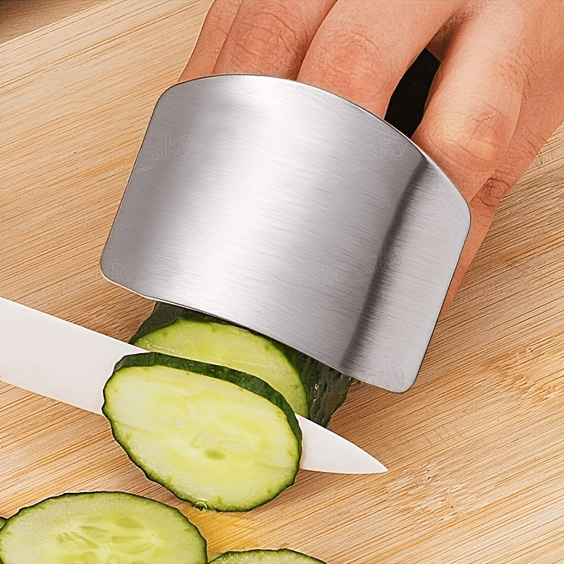 1 Stainless Steel Finger Protector – Reusable Safe Cutting Tool, Edged Design, Durable Metal Construction for Kitchen & Outdoor, Food-Safe Design, Sturdy Handle Design, Ergonomic Handle