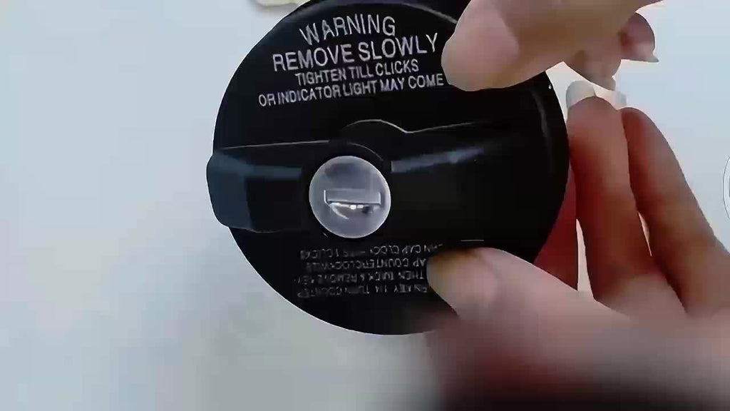 Locking Gas Cap with Two Keys, Compatible with Toyota FJ Cruiser, Chevy Camaro, Honda Nissan Acura Mazda Cadillac GMC and More, Multifunctional Locking Fuel Tank Cap, Replaces #10504 77300-47020