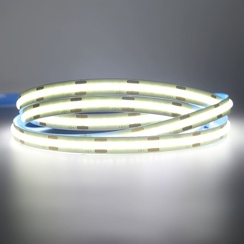 5V COB LED灯带，厚度8mm，提供超薄白色、暖光和中性光。这种柔性灯条非常适合家庭使用、派对、情人节、万圣节。
