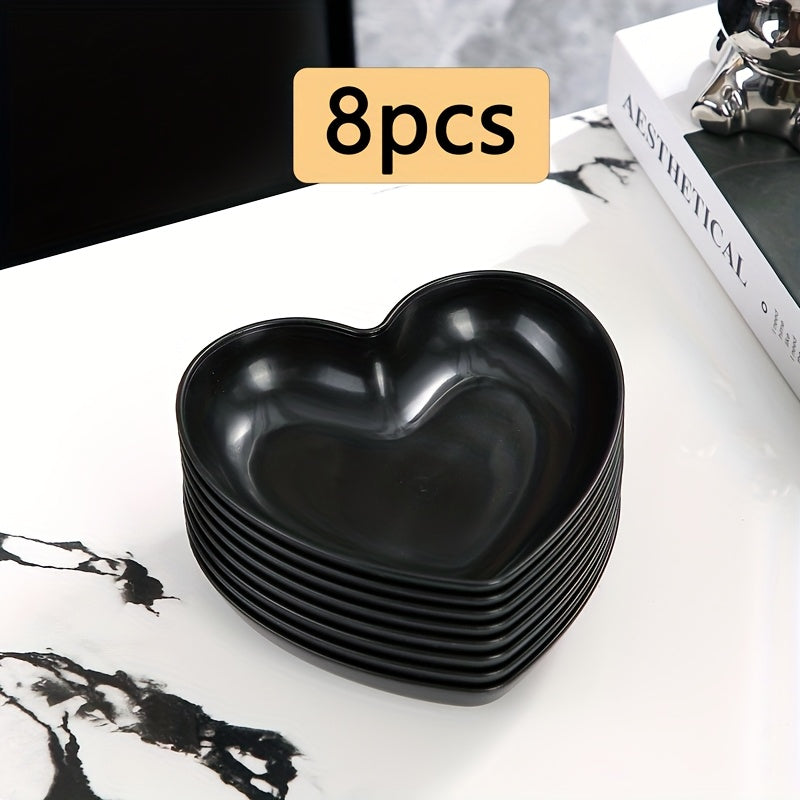 2/4/8 Pack Black Heart-Shaped Plastic Plates, Snack & Dessert Tray – Perfect for Living Room or Dining Table, Ideal for Candy, Nuts, Cake, Fruit & More – Great Choice for Birthday Parties, Christmas, Halloween