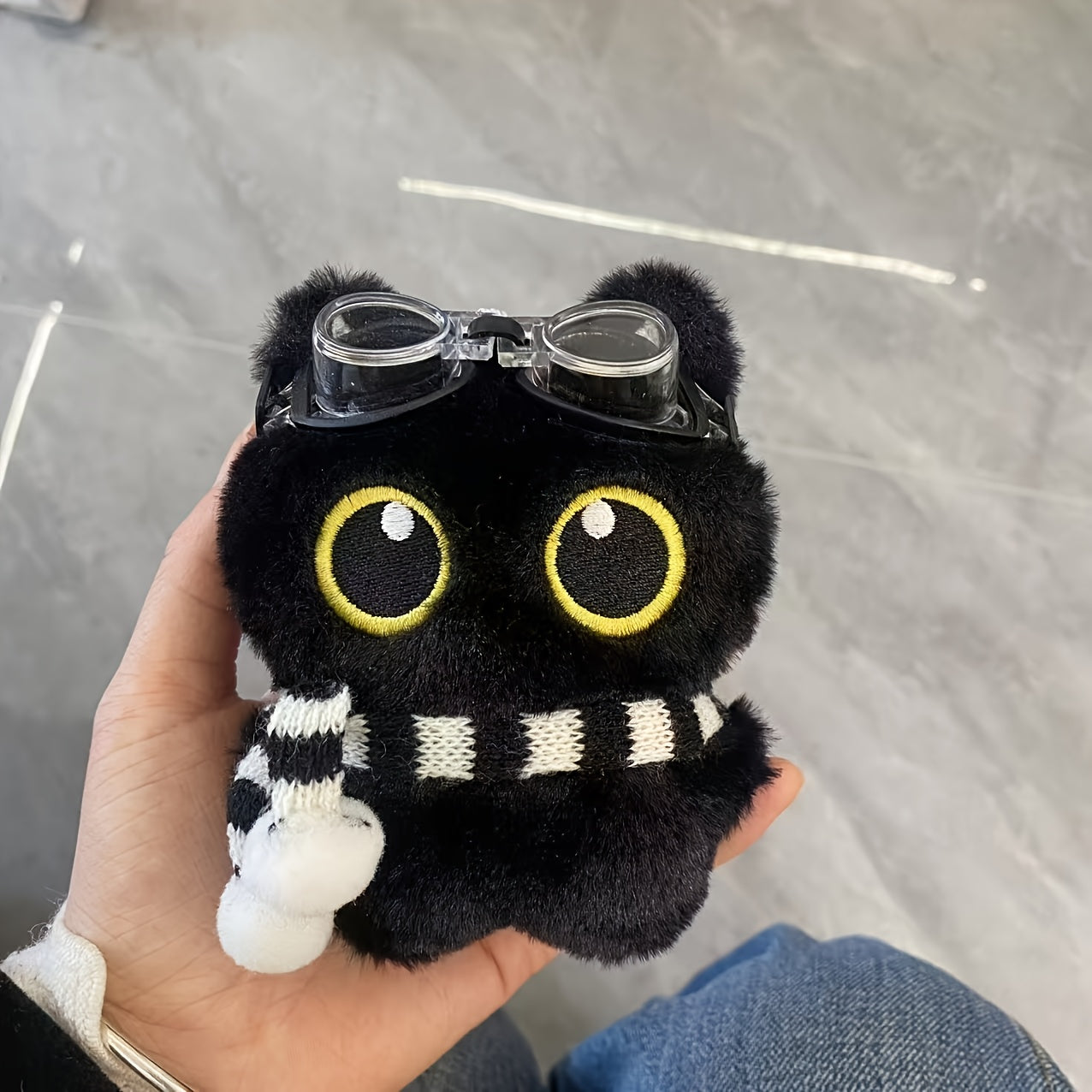4件套黑猫宠物毛绒玩具（挂绳+围巾+泳镜），柔软的聚酯纤维填充玩具，任意搭配供宠物玩耍，适合所有犬种