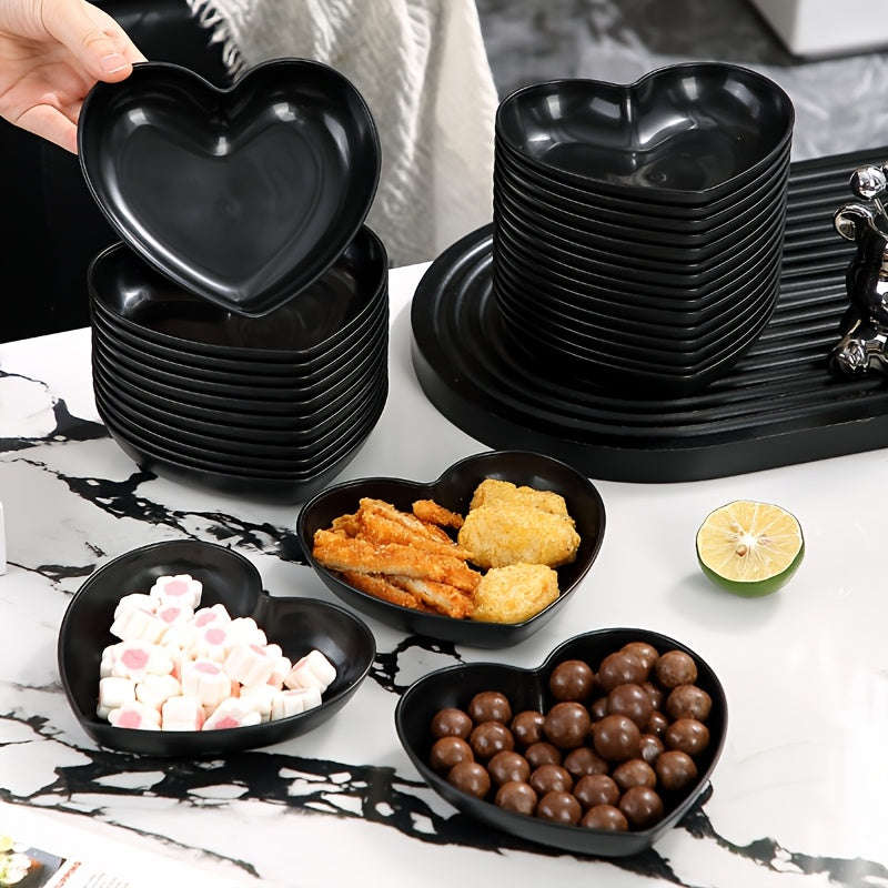 2/4/8 Pack Black Heart-Shaped Plastic Plates, Snack & Dessert Tray – Perfect for Living Room or Dining Table, Ideal for Candy, Nuts, Cake, Fruit & More – Great Choice for Birthday Parties, Christmas, Halloween
