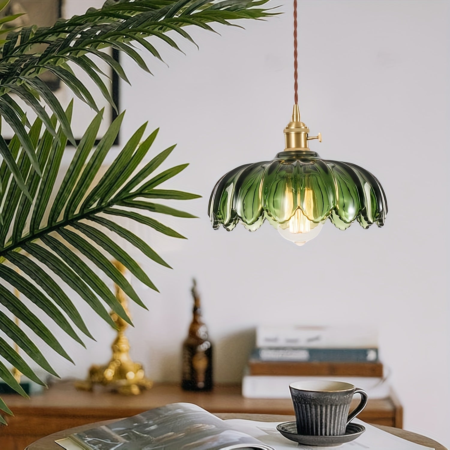 Vintage Pendant Light - Hanging Light Green Glass Pendant Light W260*H1500 Adjustable, Small Green Pendant Light Suitable for Bedroom, Hotel, Restaurant, Kitchen and Hallway (Bulb Not Included) New Year/Valentine's Day
