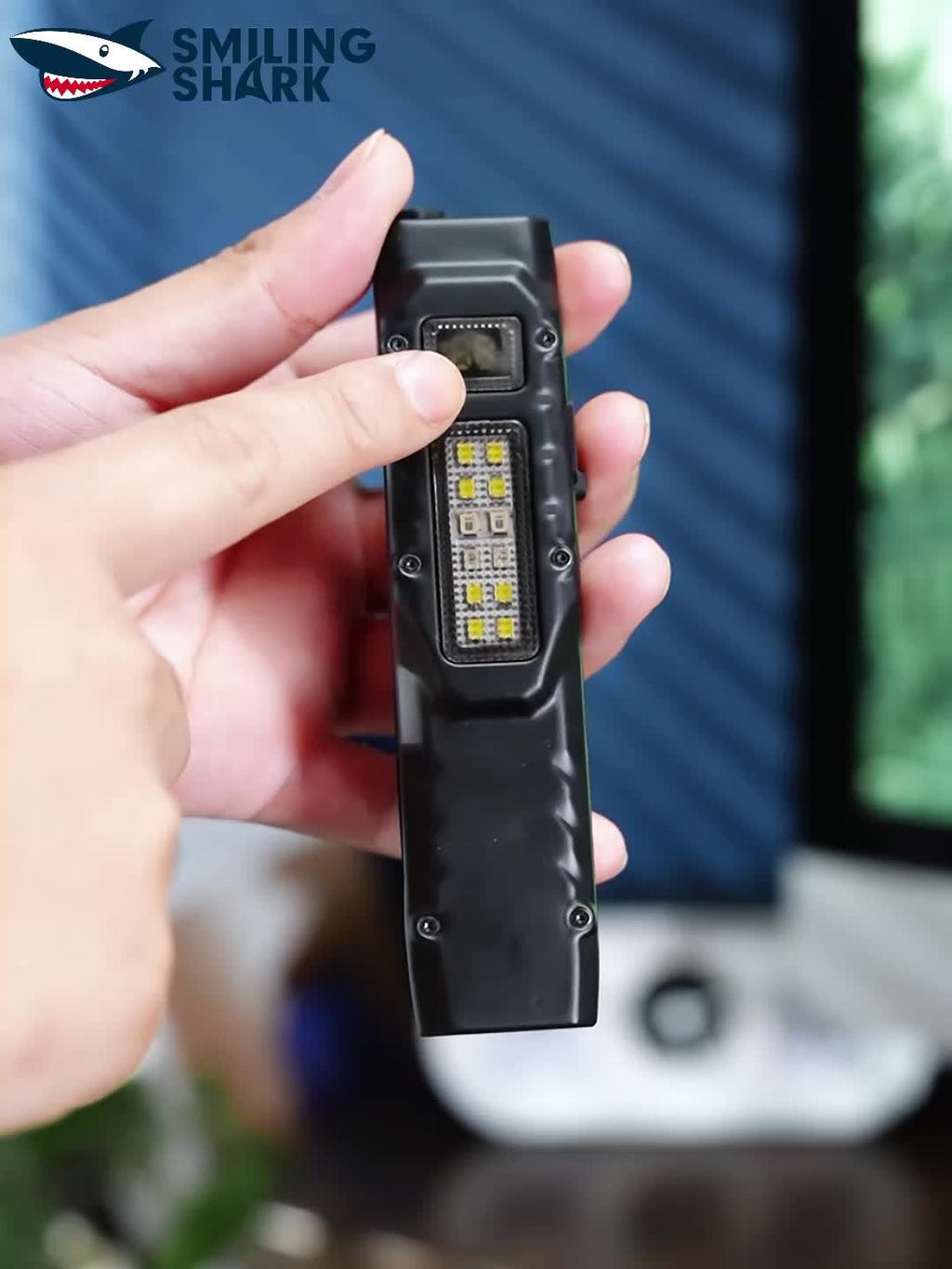 Smile Shark - 1pc LED Flashlight - COB Side Light Rechargeable - Portable Pocket Clip Design - Digital Display - Ideal for Camping / Outdoors / Outdoor Sports - Powerful / Ultra-Bright / Bright Emergency - Home Use (Home Safety)