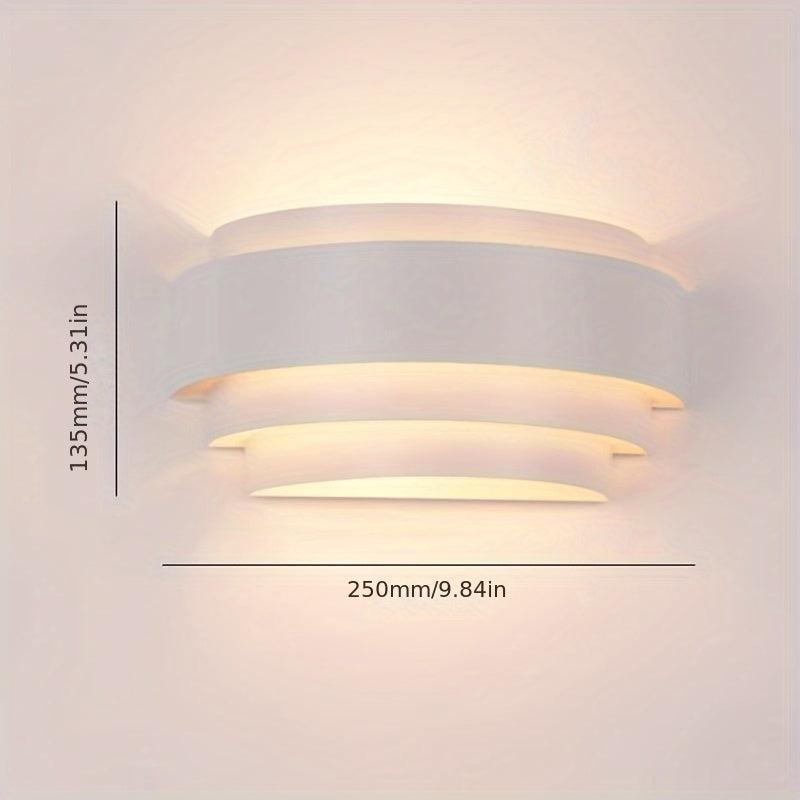 Modern Wall Light, White Crescent Moon Shaped Metal Wall Light, Suitable for Stairs, Hallways, Home Theater, Bedroom, Hotel, Restaurant, E26 Socket - Bulb Not Included