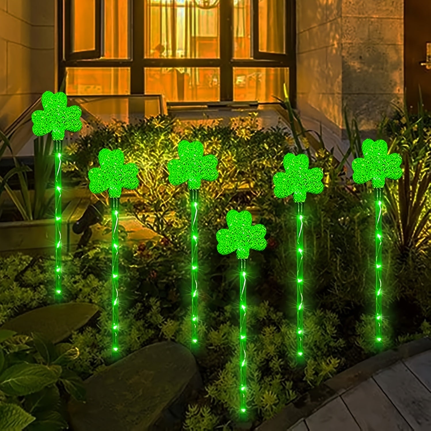 1 Set of 6 Clover Solar Lights, for St. Patrick's Day Decoration, Outdoor Green Garden Wooden Stake Lights, 8-Mode Lucky Clover Light, for St. Patrick's Day, Yard, Path Decoration