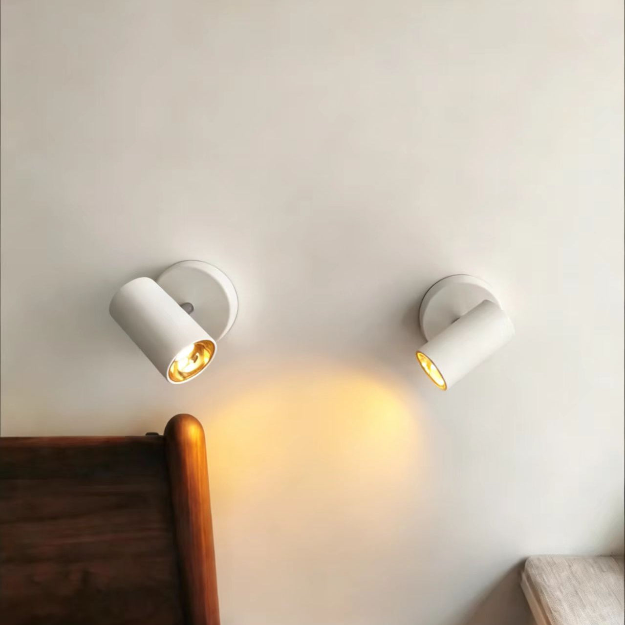 Tri-color temperature wireless sensor spotlight, adjustable warm/cool/neutral light, magnetic LED wall light, high-efficiency sensor light, battery-powered USB rechargeable wall light, indoor spotlight suitable for hallways