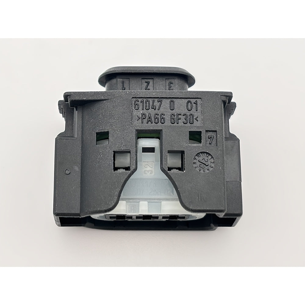 BMW 3P Connector 61047 0 01 61047 0 01 122NCTG5 PA66 GF30 Automotive Replacement Part Universal Connector 3 Pin