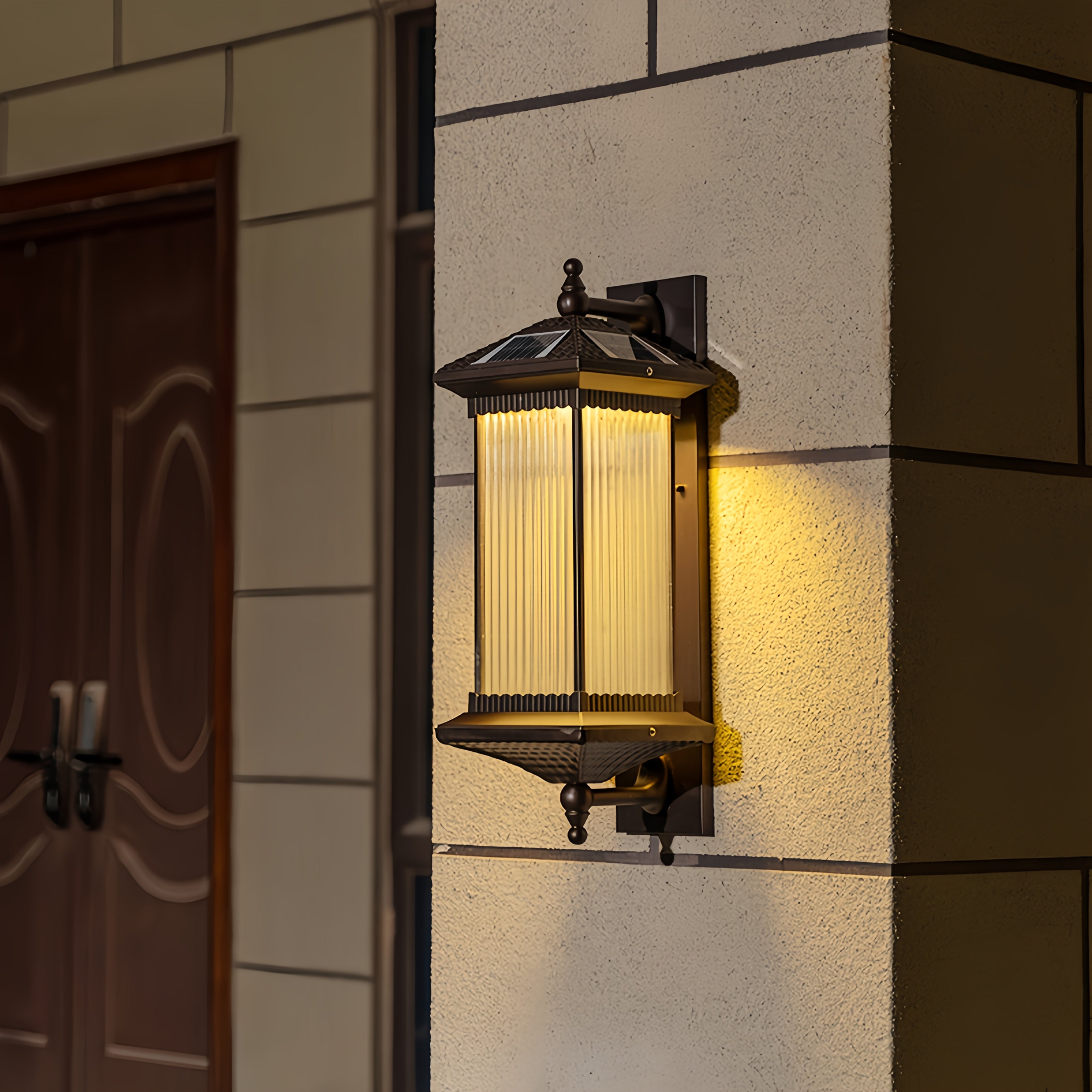 LED Outdoor Solar Wall Light Villa Courtyard Exterior Wall Gate Post Street Light IP45 Aluminum Body Four-Color Dimmable Wall Light (White/Warm Light/Neutral Light/Red Light)