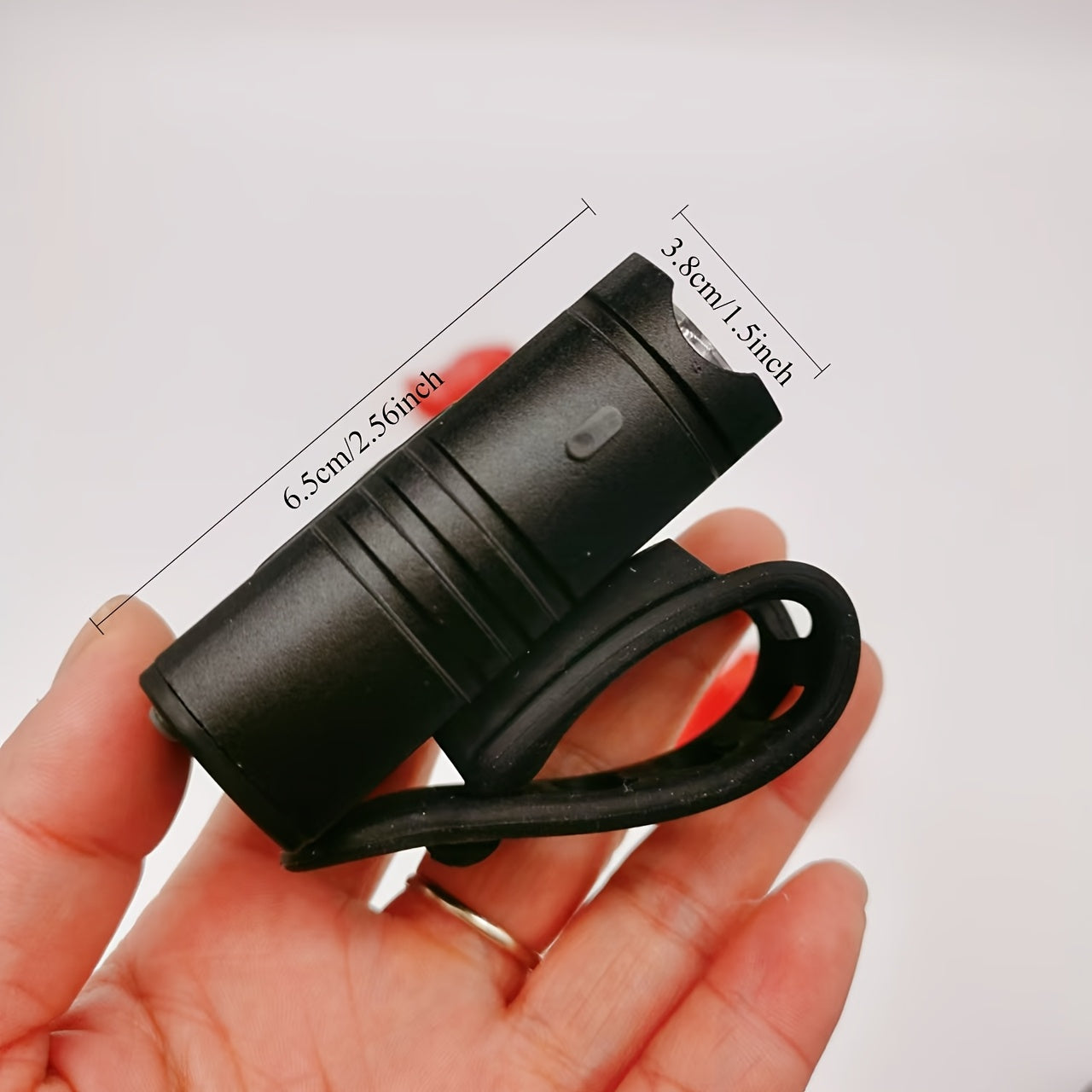 Bicycle Light Rechargeable High Beam Flashlight Night Riding Light Cycling Light with Aluminum Alloy Housing & Battery Level Indicator/