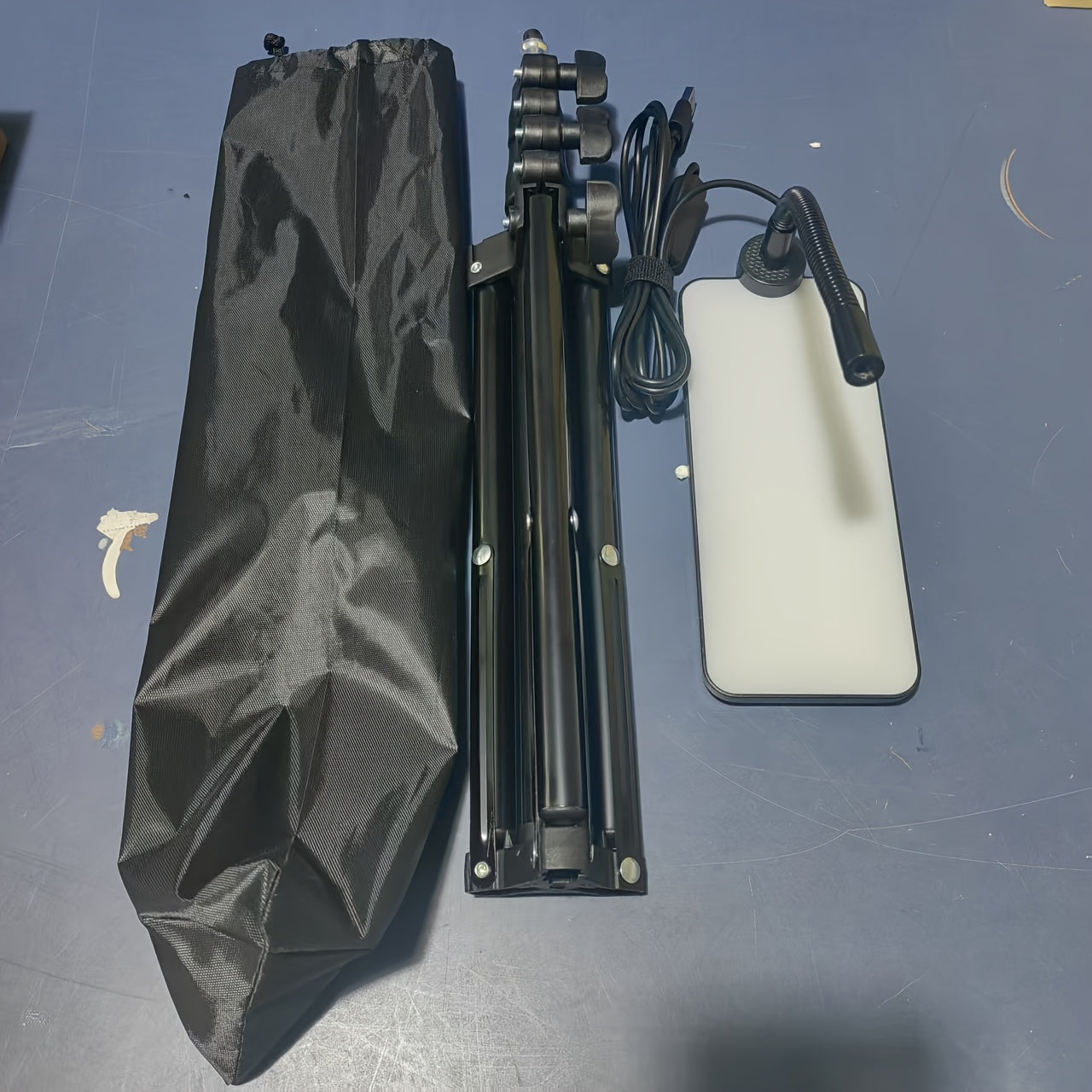 Adjustable metal hose camping light, outdoor camping light with telescopic stand, portable USB-powered LED work light