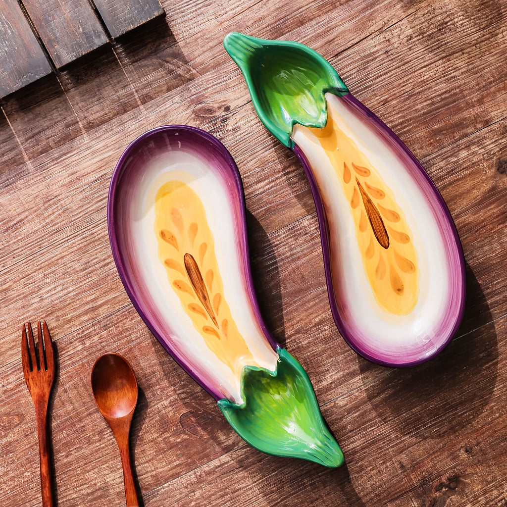 1 Piece Frank Exhibition Inspired Ceramic Eggplant Plate – Creative Purple & Green Vegetable-Shaped Tray, Perfect for Fruit, Snacks & More – Glossy Finish, Ideal for Home Use & All Seasons