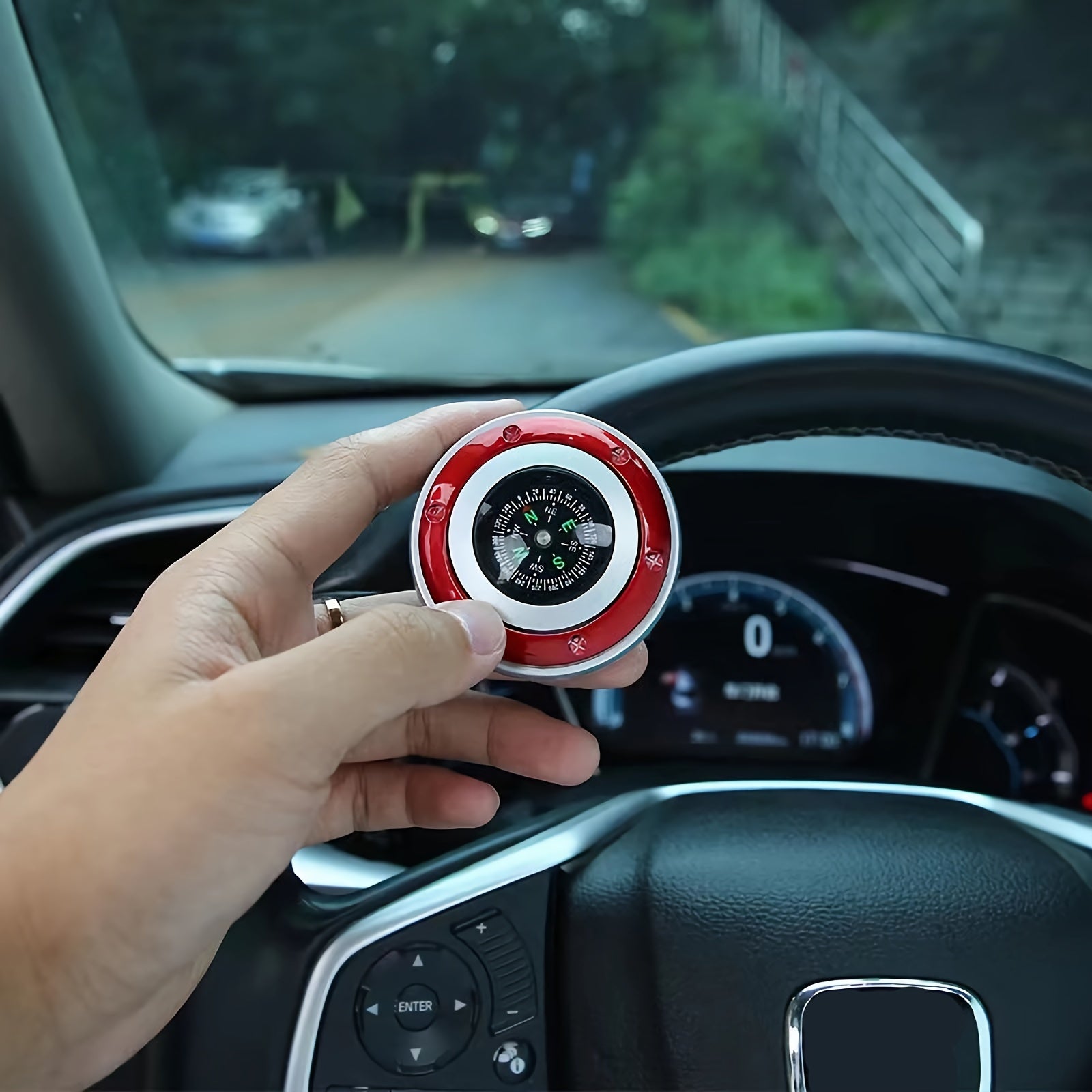Car Steering Wheel Booster Ball, a Multi-Functional Compass Steering Wheel Gear, Designed Specifically for Vehicles, Reduces Driver Effort When Turning and Parking